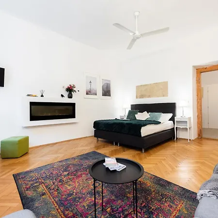 Elegant In New Town By Easybnb Premium Praga