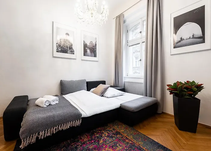 Elegant In New Town By Easybnb Premium *